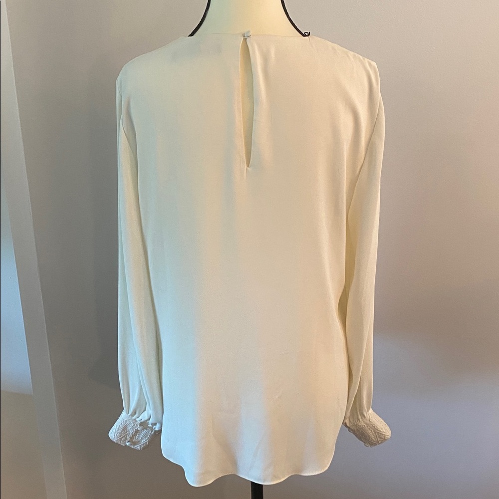 WHBM ivory lined embroidery front & cuffs small blouse - Picture 7 of 10